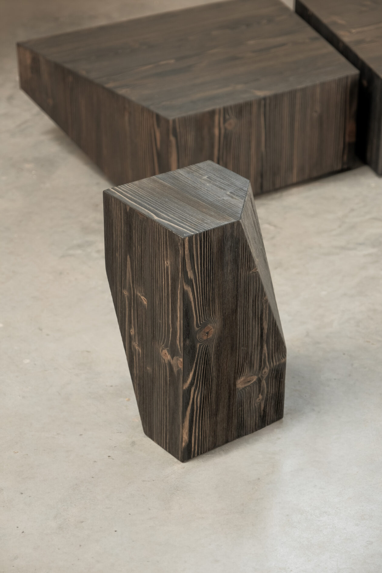 HADGE x bevel side table